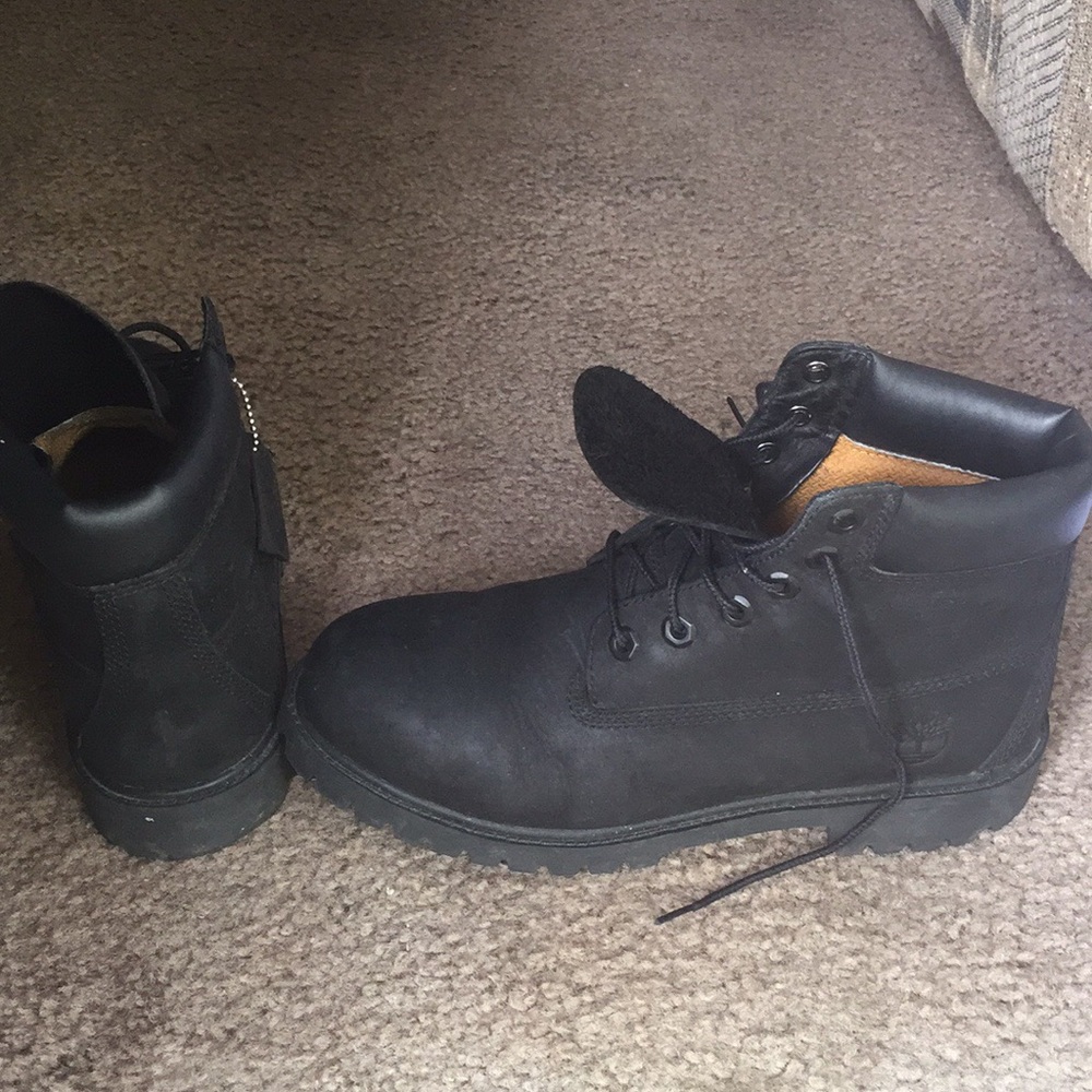 Black Timberlands Size 7